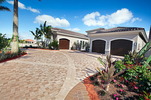 Best Commercial Driveway Pavers  in North Utica, IL